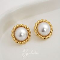 Foto do produto BRINCO PÉROLA MARGOT - BANHADO A OURO 18K (EDIÇÃO LIMITADA)