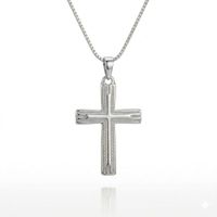 Foto do produto COLAR MASCULINO COM PINGENTE CRUZ COM DETALHES - BANHADO A PRATA 925