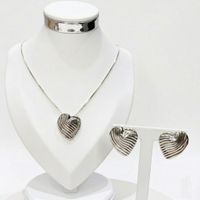 Foto do produto CONJUNTO BRINCO + COLAR CORAÇÃO BANHADO A PRATA 925