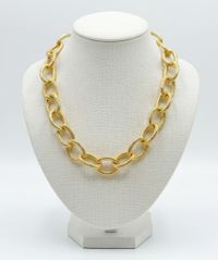Foto do produto CORRENTE MAXI ELOS ROBUSTOS COM FECHO DE ARGOLA COM MOLA BANHADA EM OURO 18K