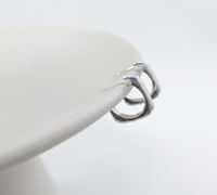 Foto do produto MINI ARGOLA IVORY BANHADA EM PRATA 925