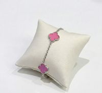 Foto do produto PULSEIRA REGULÁVEL 3 TREVOS ROSA BANHADO EM PRATA 925