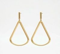 Foto do produto BRINCO MAXI TRIÂNGULO BOLD - BANHADO EM OURO 18K