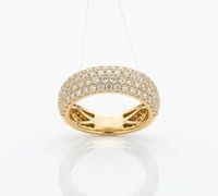 Foto do produto ANEL CRAVEJADO DE ZIRCÔNIAS BANHADO EM OURO 18K