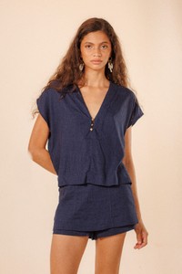 Blusa Decote em V Linho Helena Azul Marinho