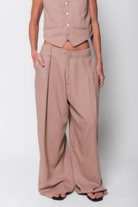 Foto do produto Calça Ampla com Pregas Bege 