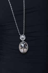 Foto do produto Colar Longo Pingente Strass Prata 