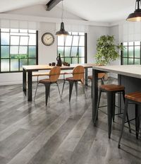 Foto do produto Piso Vinílico Vinil Forte 2mm cor Cedro de 4,72 m²