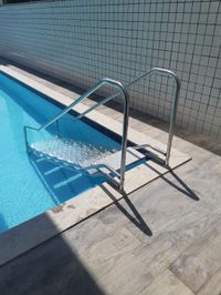 Foto do produto ESCADA DESARTINOX BELLA 8 DEGRAUS INOX 304 PROFUNDIDADE 1,27 até 1,43M