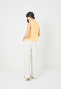 BLUSA COMPRIDA 041FLORE