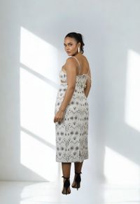 VESTIDO MIDI 002NATUR
