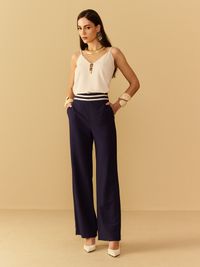 Foto do produto CALCA FEMININA RETA COM FILETE AZUL
