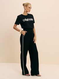 Foto do produto CALCA FEMININA RETA COM AVIAMENTO
