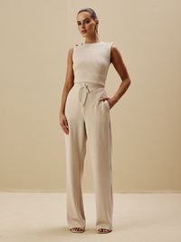 Foto do produto CALCA FEMININA RETA COM BOTOES BEGE CREAM