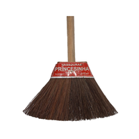 Foto do produto Vassoura Piaçava com Chapa - Alves