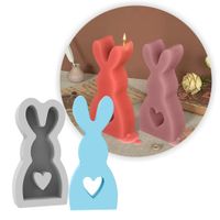 Foto do produto Forma de Silicone Coelho Com Coração 3D