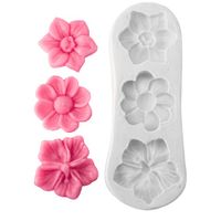 Foto do produto Molde de Silicone Flores 3Cav. Modelo 02