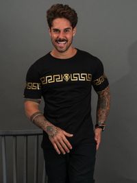 Foto do produto Camiseta Trinity Logo Dourado