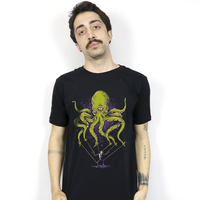 CAMISETA PRETA - POLVO