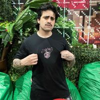 CAMISETA PRETA - GATINHOS OROCHI