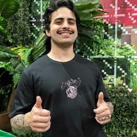 CAMISETA PRETA - GATINHOS OROCHI