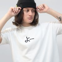 CAMISETA OVERSIZED OFF WHITE - YO