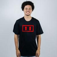 CAMISETA PRETA - CLÃ DO FOCINHO VERMELHO
