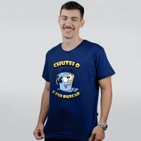 CAMISETA AZUL MARINHO - CHUTEI O BALDE