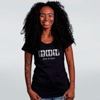 CAMISETA PRETA - AMOR É AMOR
