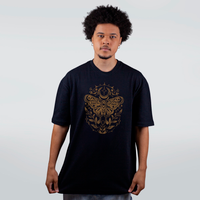 CAMISETA OVERSIZED PRETA - MYSTICAL MOTH