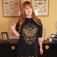 CAMISETA OVERSIZED PRETA - MYSTICAL MOTH
