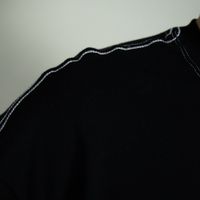 CAMISETA OVERSIZED PRETA COM COSTURA BRANCA - NEW WORLD