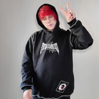 MOLETOM PRETO COM PESPONTO BRANCO - NEW WORLD