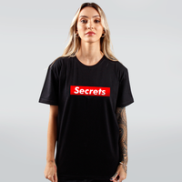 CAMISETA PRETA - SECRETS