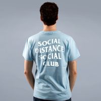 CAMISETA AZUL BEBÊ - SOCIAL DISTANCE CLUB