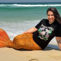 CAMISETA PRETA - SEREIAS EXISTEM