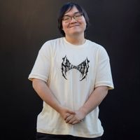 CAMISETA OVERSIZED OFF WHITE - CREEPY PINK HALLOWEEN