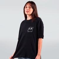 CAMISETA OVERSIZED PRETA - MONSTROS E TELEVISÕES