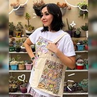 CAMISETA OVERSIZED OFF WHITE - MOSAICO FOFURINHAS