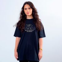 CAMISETA OVERSIZED PRETA - NÃO CRIE EXPECTATIVAS, CRIE CACHORROS