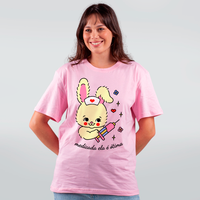 CAMISETA ROSA - MEDICADA ELA É ÓTIMA