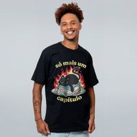 CAMISETA PRETA - SÓ MAIS UM CAPÍTULO
