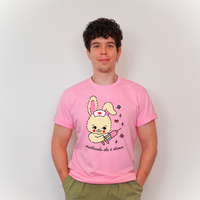 CAMISETA ROSA - MEDICADA ELA É ÓTIMA