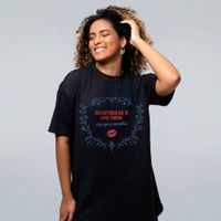 CAMISETA OVERSIZED PRETA - HEARTBREAK IS ONE THING