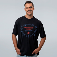 CAMISETA OVERSIZED PRETA - HEARTBREAK IS ONE THING