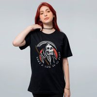 CAMISETA PRETA - WHAT A TIME TO BE ALIVE