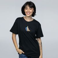 CAMISETA PRETA - APENAS UMA MÁSCARA