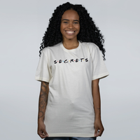 CAMISETA OFF WHITE - SECRETS FRIENDS