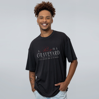 CAMISETA OVERSIZED PRETA - ROSE IN A GRAVEYARD