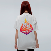 CAMISETA OVERSIZED OFF WHITE - HOJE É NORMAL
